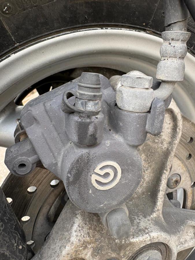 Pinza trasera freno BMW C1 125 200 Brembo
