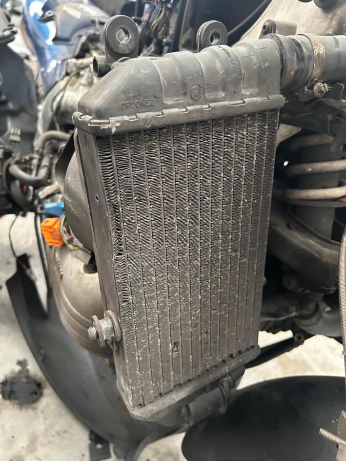 Radiador derecho K 1200 RS