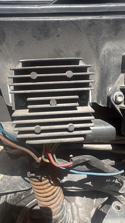 Regulador corriente Leonardo 250 Aprilia
