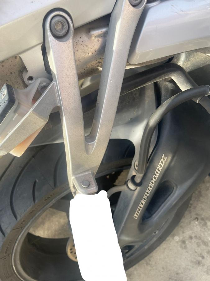 Soporte estribera trasero derecho CBR 600 RR 2007-2012
