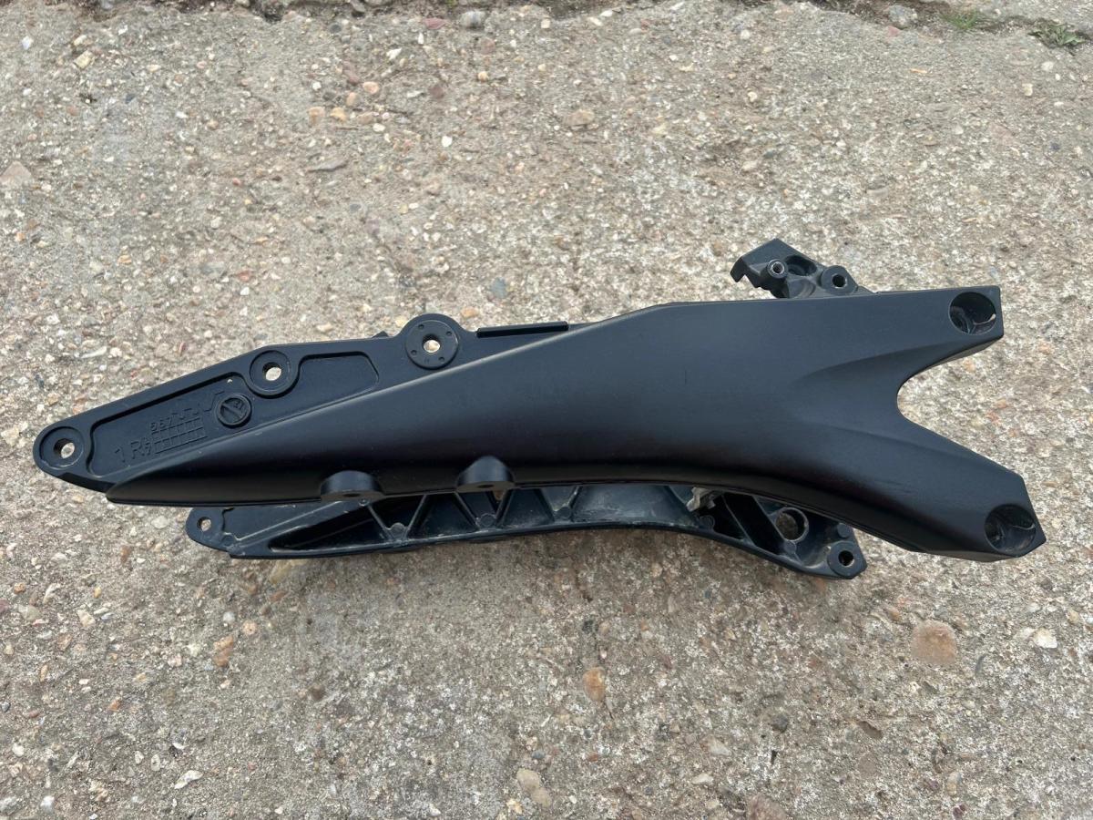 Subchasis derecho GSXR 600 750 2006 2007