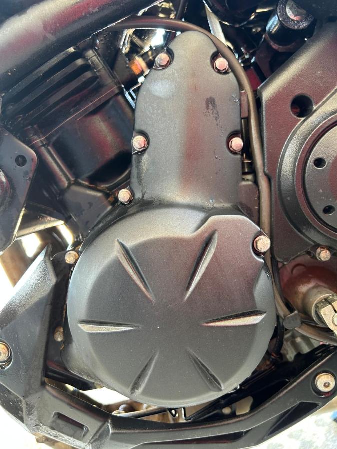 Tapa estator Versys 650 2024