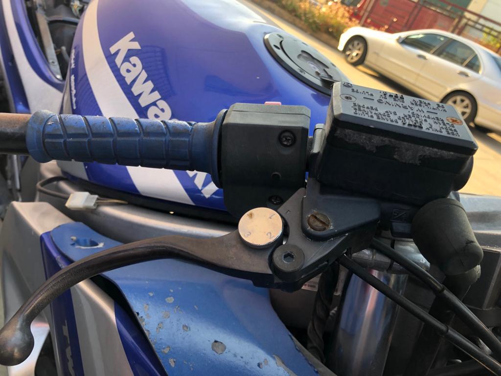 Bomba freno delantera Kawasaki ZZR 600