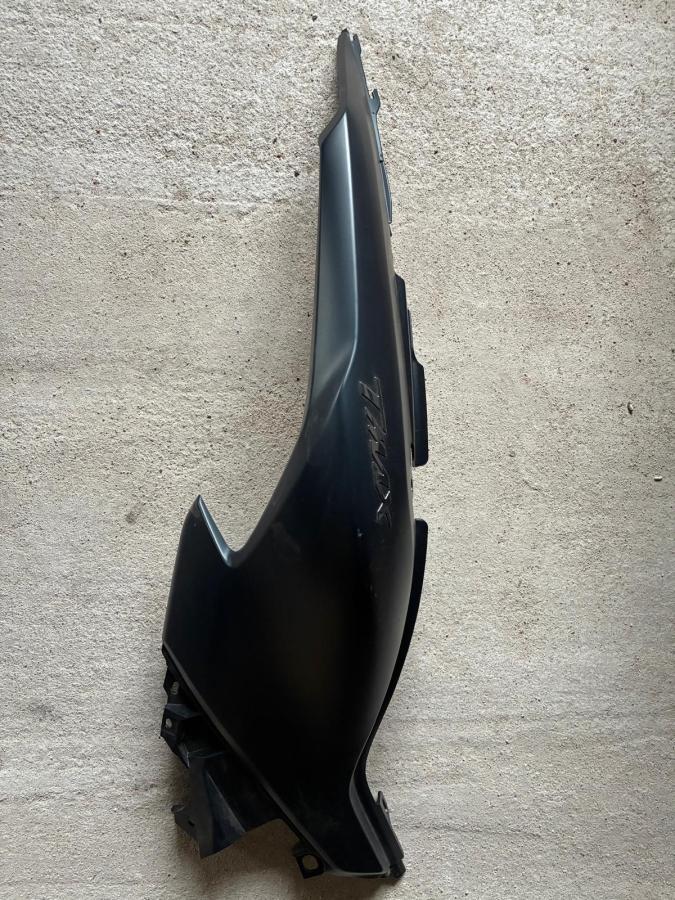 Colin derecho cacha Yamaha TMax 560 2022-2025 (BBW)