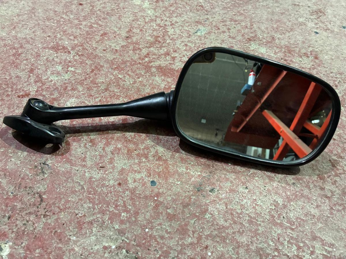 Espejo derecho de Honda CBR 1000 RR 2006-2007